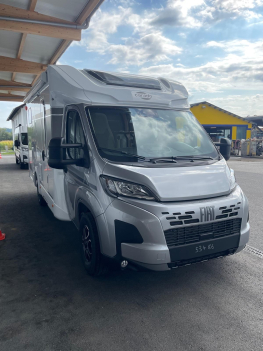Carado T328 Pro+ Edition MJ26 mit Einzelbetten und Garage