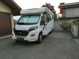 Glücksmobil mit Einzelbetten und Garage